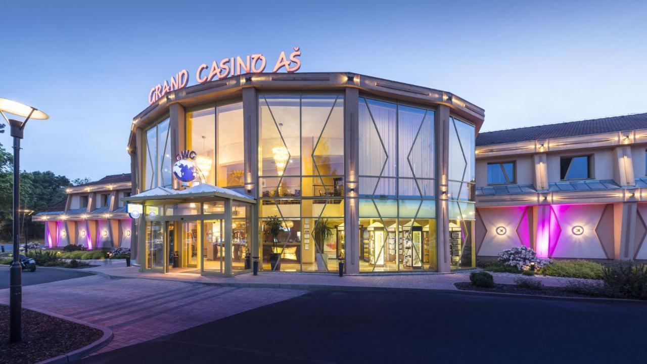 ホテル Grand Casino As Aš エクステリア 写真